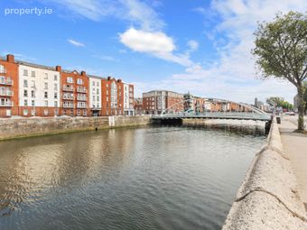 60 Finnegan House, Viking Harbour, Ushers Island, Dublin 8, Dublin 8 - Image 2