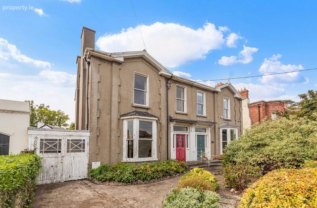 33 Glenart Avenue, Blackrock, Stillorgan, Co. Dublin - Click to view photos