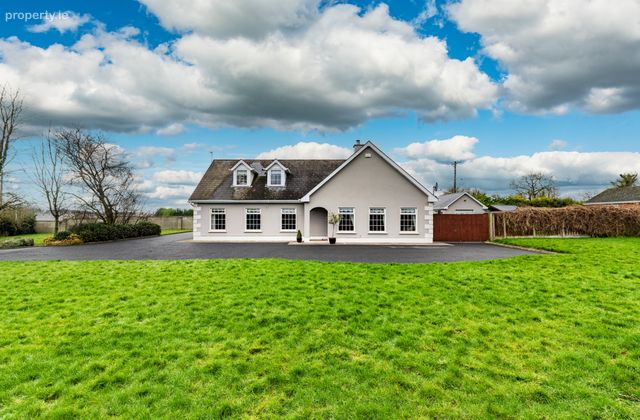 Buttermilk Lane, Hatters Cross, Prosperous, Co Kildare, Prosperous, Co. Kildare - Click to view photos