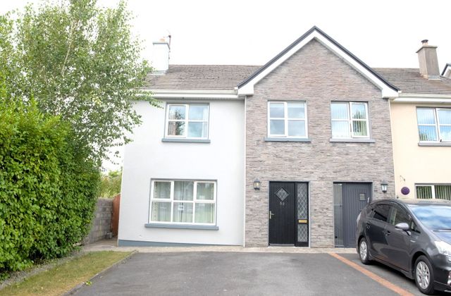 52 Danesfort Court, Loughrea, Co. Galway - Click to view photos