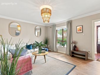 29 The Crescent, Larch Hill, Santry, Dublin 9