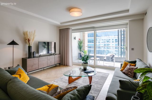 3 Bedroom Penthouse Apartment, Marine School Walk, Dublin 2 - Click to view photos