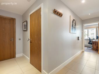 121 Wyckham Point, Dundrum, Dublin 16, Dundrum, Dublin 16 - Image 2