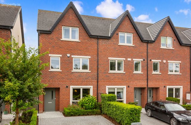 8 Shackleton Avenue, Lucan, Co.dublin, Adamstown, Co. Dublin - Click to view photos