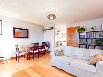 28 Fairview Close, Richmond Avenue, Ballybough, Dublin 3 - Image 2