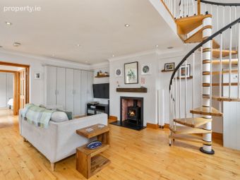 13 Pembroke Cottages, Donnybrook, Dublin 4 - Image 2