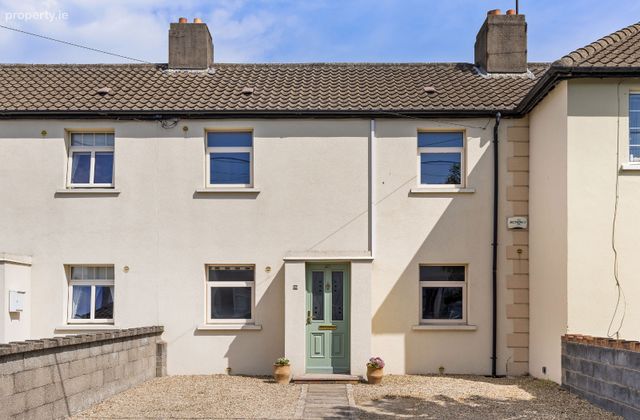 45 Saint Patrick's Crescent, Dun Laoghaire, Co. Dublin - Click to view photos