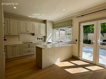 Raglan Lane, Ballsbridge, Dublin 4 - Image 2