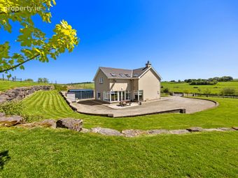 Laravoolta, Enniskeane, Co Cork, Enniskeane, Co. Cork - Image 2
