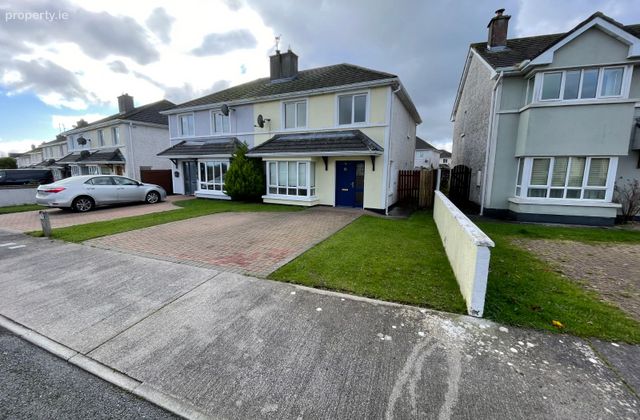 72 Fairways, Tubbercurry, Co. Sligo - Click to view photos