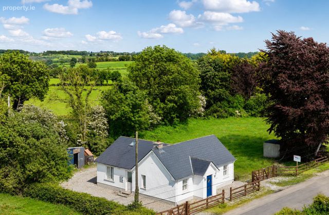 Doniel, Ballymore, Moyvore, Co. Westmeath - Click to view photos