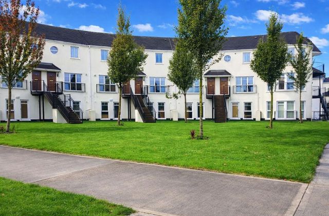 12 Holywell Crescent South, Swords, Kinsealy, Co. Dublin - Click to view photos