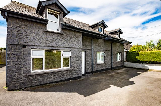 Ballinderry Road, Mullingar, Co. Westmeath - Click to view photos