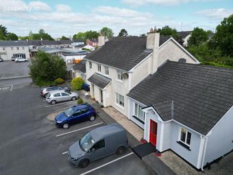 4 Park Court, Strokestown, Co. Roscommon, Strokestown, Co. Roscommon - Image 2