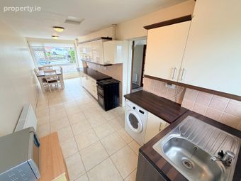 27 Elm Drive, Shamrock Lawn, Douglas, Co. Cork - Image 2