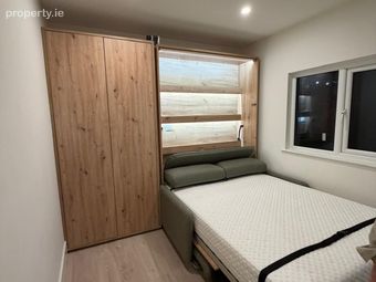 Pearse Street, Dublin 2, Dublin 2 - Image 2