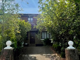 20 Foxrock Mount, Dublin 18, Foxrock, Dublin 18 - Image 2