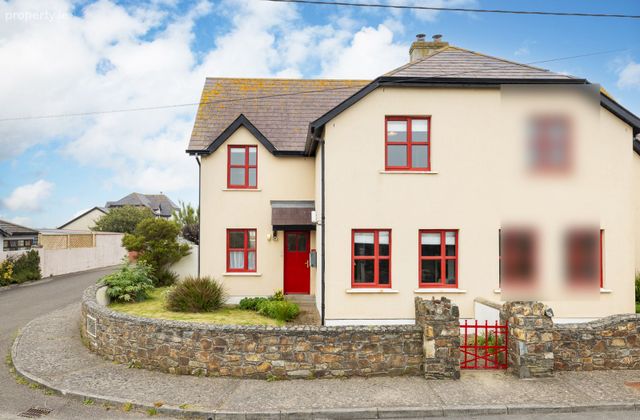 2 Echo Beach, Kilmore Quay, Co. Wexford - Click to view photos