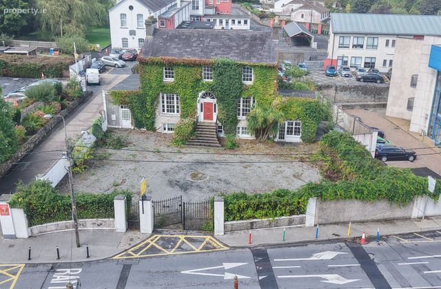 Elysium House, Ballytruckle Road, Ballytruckle, Co. Waterford - Click to view photos