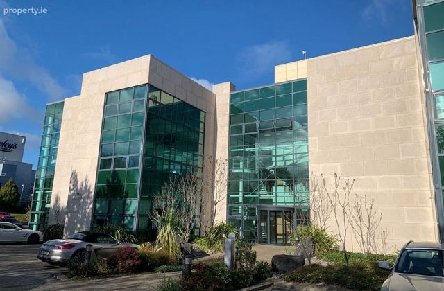 Chase House, City Junction Business Park, Northern Cross, Dublin 17, Darndale, Dublin 17 - Click to view photos
