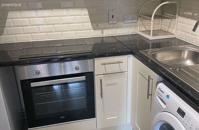 Cassell House, Ardilaun Court, Patrick Street, Christchurch, Dublin 8 - Click to view photos