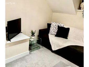 9 The Mews, Altamont Hall, Stoney Road, Dublin 14, Kilmacud, Co. Dublin - Image 4