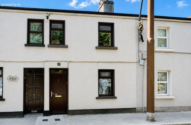 4 Corrib Terrace, Woodquay, Woodquay, Co. Galway - Click to view photos