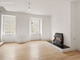 12 The Crescent, Donnybrook Road, Donnybrook, Dublin 4 - Image 3