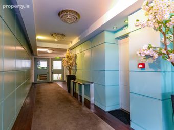 14 Tobar Na Mban, Lough Atalia Road, Galway, Galway City Centre, Co. Galway - Image 4