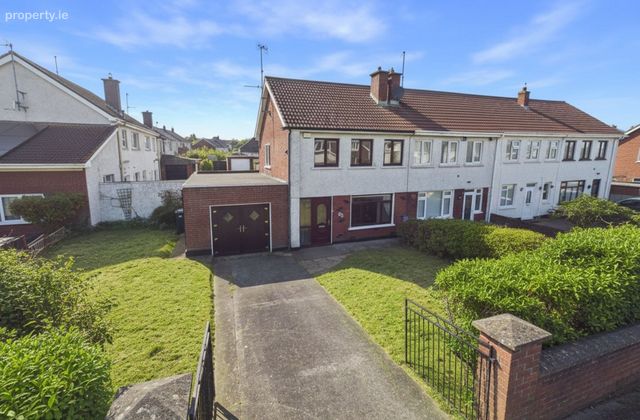 63 Seaview Park, Portrane, Portrane, Co. Dublin - Click to view photos