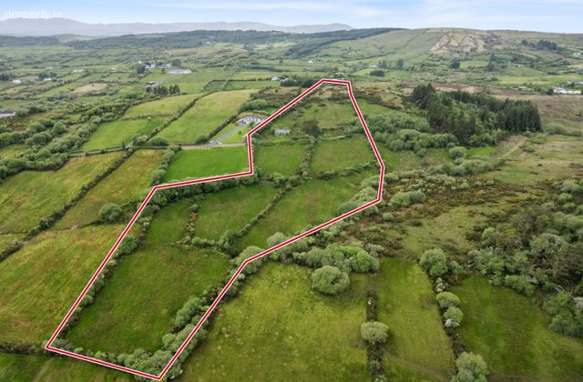 Keelogs Upper, Inver, Co. Donegal, Inver, Co. Donegal - Click to view photos