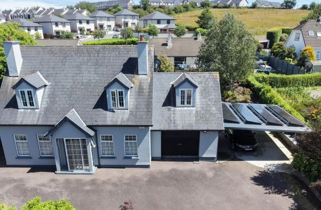 Glenburn, Kilbrogan, Bandon, Co. Cork - Click to view photos