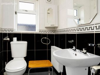 10 Casement Grove, Finglas West, Dublin 11, Co. Dublin, Finglas, Dublin 11 - Image 5