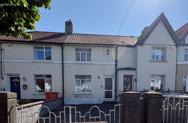 15 Donnycarney Road, Dublin 9, Whitehall, Dublin 9 - Click to view photos