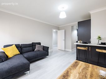 Apartment 153, Clifden Court, Dublin 7 - Image 4