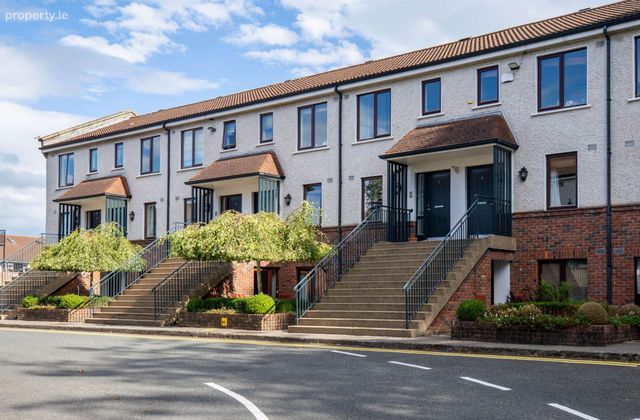 10 Merrion Grove, Booterstown, Co. Dublin, Booterstown, Co. Dublin - Click to view photos