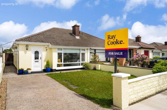 37 Oakcourt Park, Palmerstown, Dublin 20, Palmerstown, Dublin 20 - Click to view photos