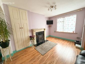 2 Lacey Square, Cashel, Co. Tipperary - Image 4