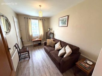 13 Saint Patrick's Terrace, Tullamore Road, Portarlington, Co. Offaly - Image 4