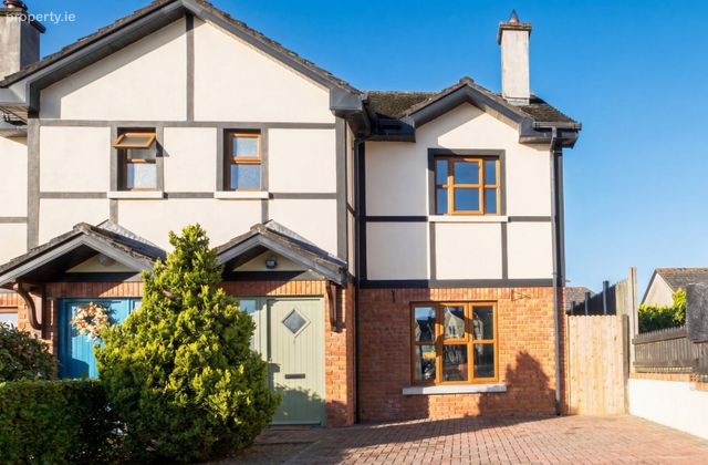 17 Castlepark, Castlerock, Bunclody, Co. Carlow, Bunclody, Co. Carlow - Click to view photos