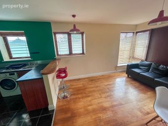 2 Petitswood View, Dublin Road, Mullingar, Co. Westmeath - Image 3