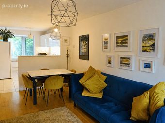 100 White Oaks, Roebuck Road, Clonskeagh, Dublin 14 - Image 5