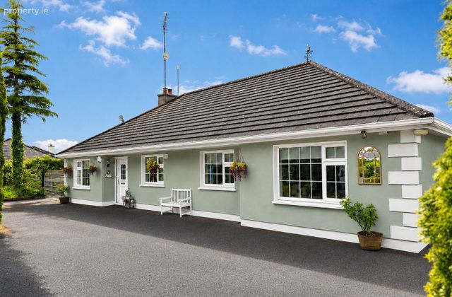 Clafern, Streamstown, Moate, Co. Westmeath - Click to view photos