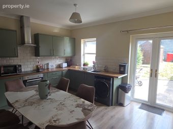 Sl Gheal, Ballymoneen Road, Ballymoneen, Co. Galway - Image 4