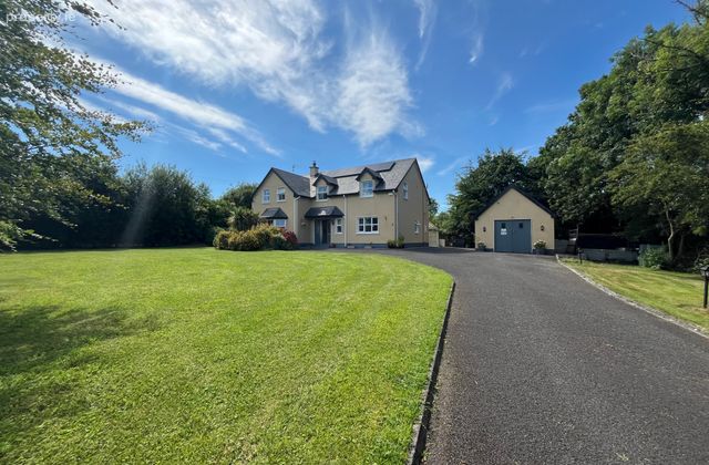 The Retreat, Crofton Park, Ballina, Co Mayo, Ballina, Co. Mayo - Click to view photos