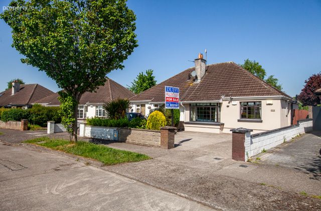 25 Cherryfield Park, Clonsilla, Dublin 15 - Click to view photos
