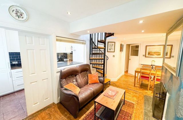 Hill Cottages, Killiney Hill Road, Killiney, Co., Killiney, Co. Dublin - Click to view photos