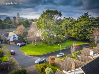 Newpark Lodge, Stillorgan Road, Foxrock, Dublin 18 - Image 3