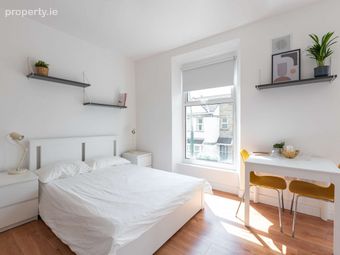Flat 3, 11 Portobello Harbour, Dublin 8 - Image 3