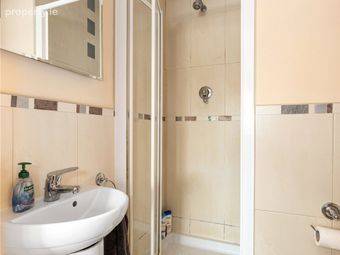 16 Errigal House, Eglinton Court, Dublin 4, Dublin 4 - Image 5
